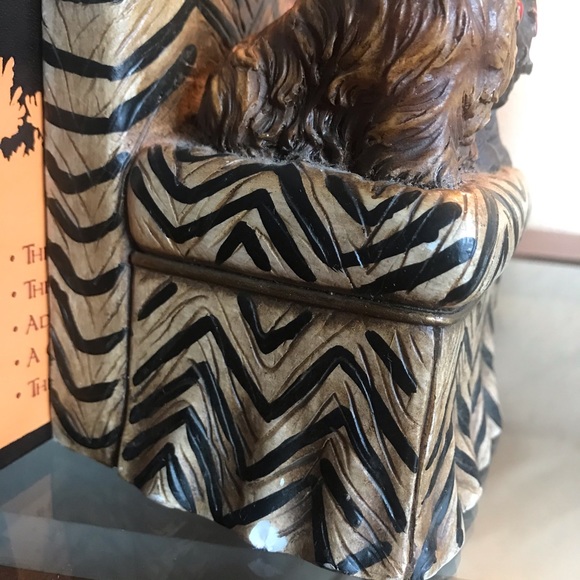 Vintage heavy resin terrier dog bookend - Picture 8 of 8